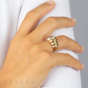 Anillo Acabado Oro 18 Kt Ondas Vidal Vidal