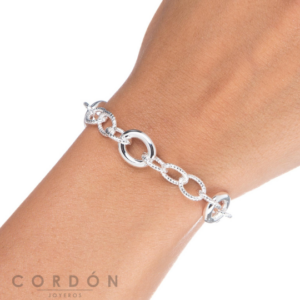 pulsera-acabado-en-plata-eslabones-rayados-circulares-vidal-vidal