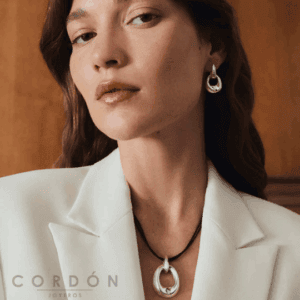 pendientes-largos-plata-brillo-rayado-vidal-vidal-2