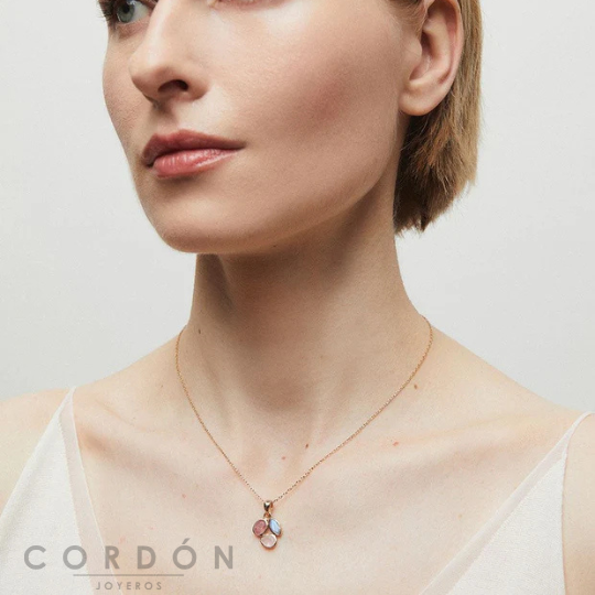 collar-acabado-en-oro-18kt-perlas-vidal-vidal