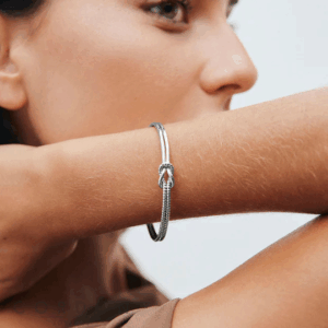 pulsera-acabado-oro-18-kt-azul-vidal-vidal