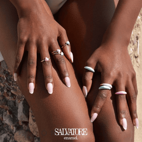 sortija-plata-chapado-rosa-pinchos-y-cadena-barbada-salvatore