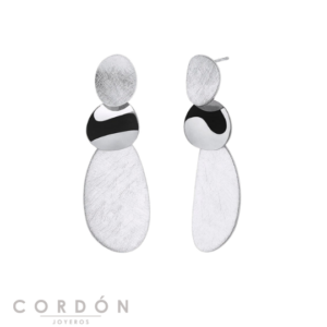 pendientes-largos-acabado-plata-circular-textura-vidal-vidal