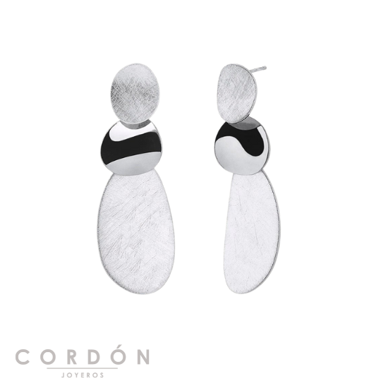 pendientes-largos-acabado-plata-circular-textura-vidal-vidal