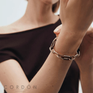 pulsera-acabado-oro-18-kt-eslabones-y-carey-grueso-vidal-vidal