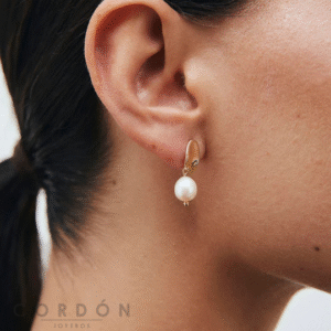 pendientes-plata-acabado-oro-18kt-aro-circonita-cuadrada-verde-vidal-vidal