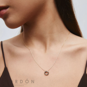 collar-acabado-en-oro-18kt-snake-fino-vidal-vidal