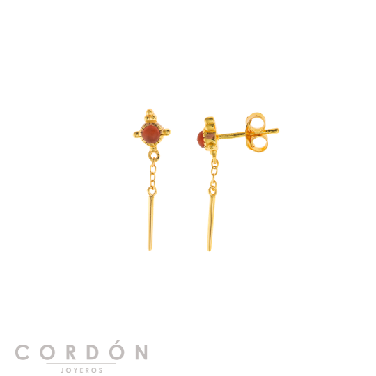 Pendientes Salvatore Plata 190A0025 Mystic de plata chapada en oro con chatón de ágata roja y cadena vista completa