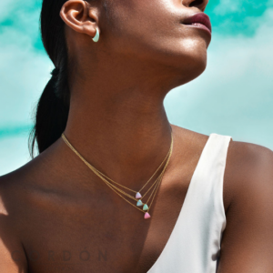 collar-plata-gota-negra-salvatore-213c0169