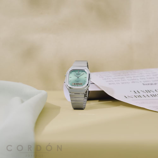Correa de acero con eslabones oblongos del reloj Casio Vintage AQ-240