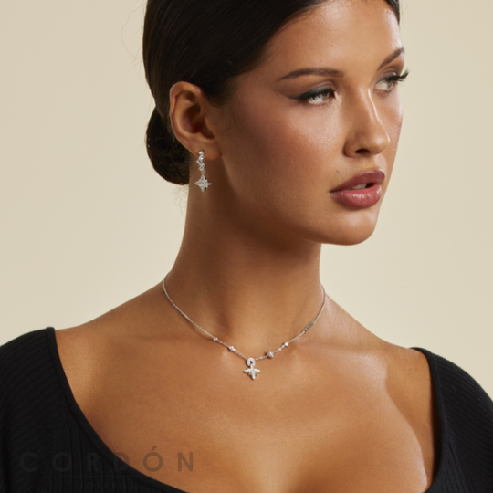 collar-guess-sky-jubn03329jwrht-u