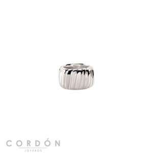 Colgante Lucky Textura Plateado 02850062-064-TU separador plateado con textura vista completa
