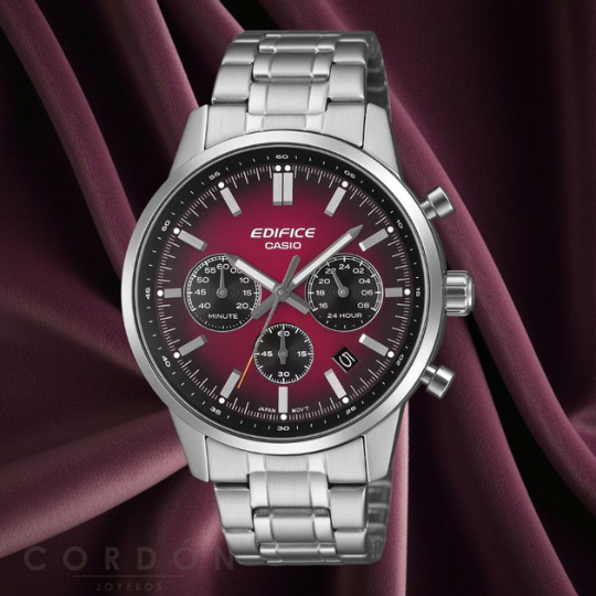 Detalle de la esfera roja con tres diales del Casio Edifice EFR-575D-4AEF